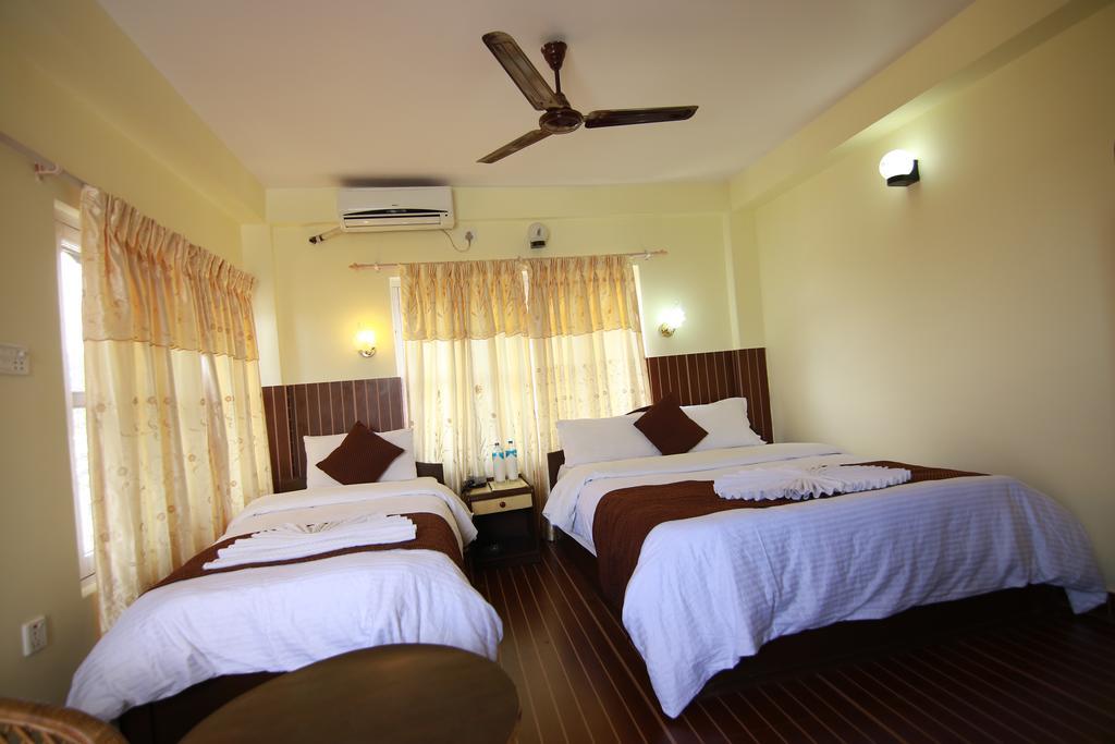 Hotel Himalayan Inn Покхара Экстерьер фото
